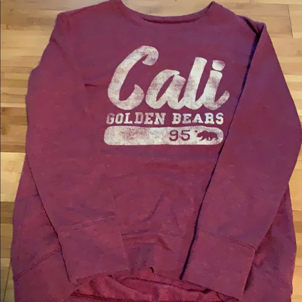 long sleeve t-shirt/ sweater